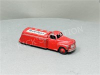 Dinky Toy red Mobil Gas tanker - 4 1/2"