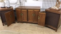 ASAIN CONSOLE CABINET & 2 SIDE SPEAKERS