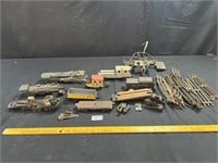 Antique Model Train Cars (for parts), Accessories+