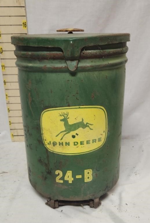 John Deer Seed Hopper