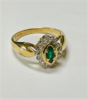 14K Gold Ring Diamond and Emerald