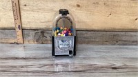Small bubble gum machine; no key