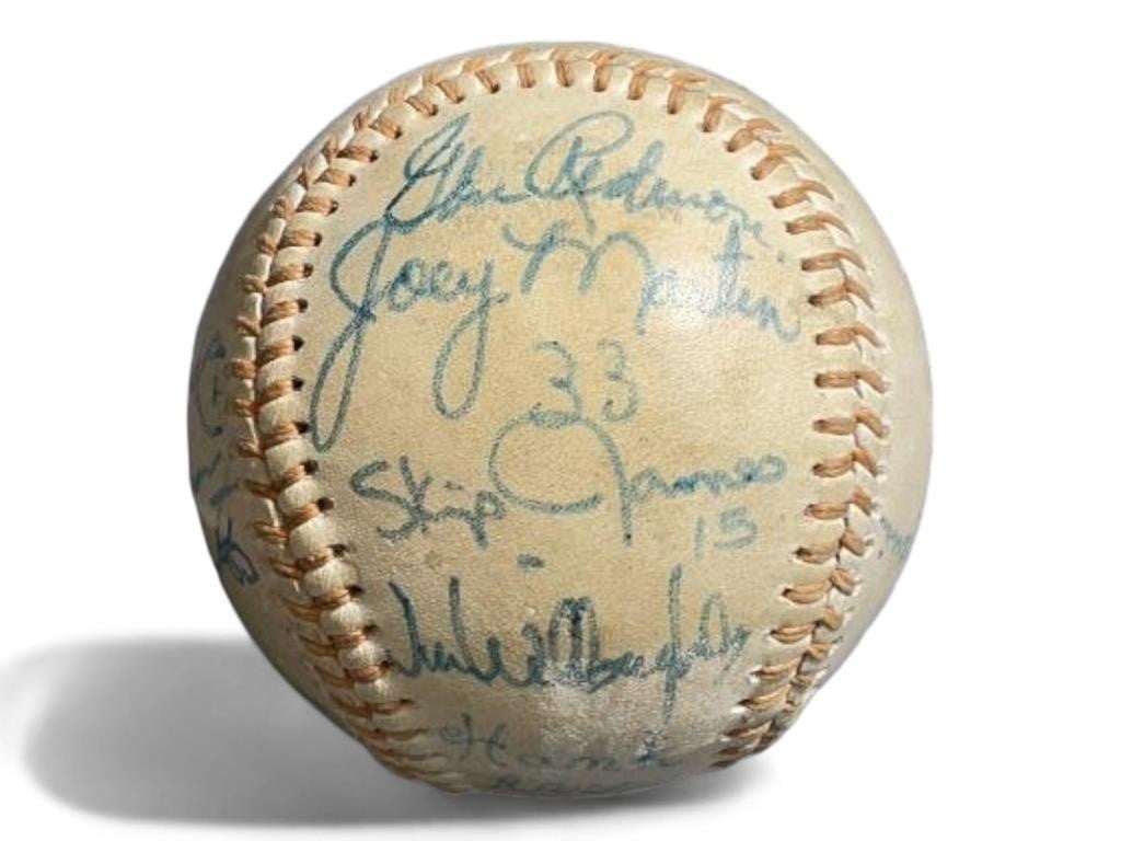 1960 signed baseball s.f. Giants, ny Yankees J