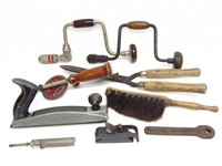 ASSORTED COLLECTION ANTIQUE & VINTAGE HAND TOOLS