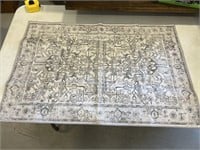 Small area / entry way rug