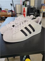 New Adidas tennis shoes size 8.5