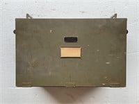 U.S. ARMY SIGNAL CORPS MODEL CH-80-A METAL CHEST -