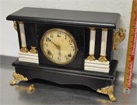 Vintage mantle clock, not tested, no key, pics