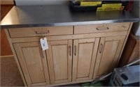 STAINLESS STEEL TOP- CABINET ON WHEELS
