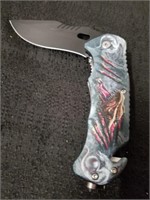 New 4.75 in Dragon claw clip pocket knife