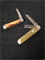 Two vintage pocket knives one of them has a