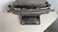 Underwood Standard Typewriter 18-6760776