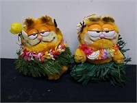 Two 6-in plush Garfield going to Hawaii
