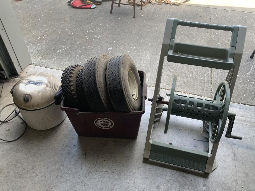 ELECTRIC KENMORE WASHER & TIRES/HOSE REEL