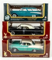 Lot of 3 Classic Chevrolet 1:18 Die Cast Cars