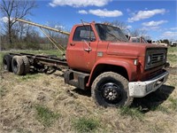 Chevy 60 Grain Truck w/ No Bed (Red)