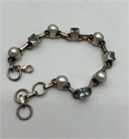 Silver topaz & pearl bracelet