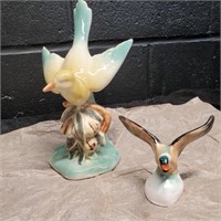 Two Ceramic birds      -XF