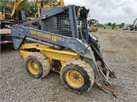 New Holland LS180 Skid Steer Wheel Loader