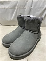 Ugg Women’s Boots Size 9