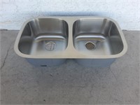 Stainless Steel Sink,  9in X 32.5in X 18in